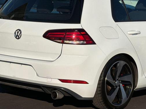 White 2018 Volkswagen Golf GTI 2.0T S 4-Door