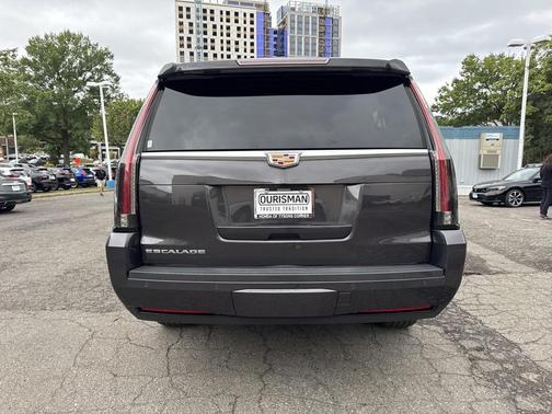 2016 Cadillac Escalade ESV Premium