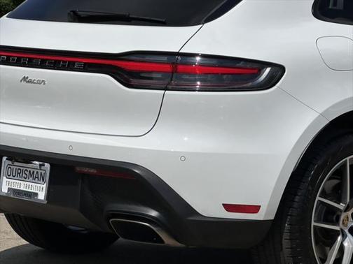 2023 Porsche Macan Base