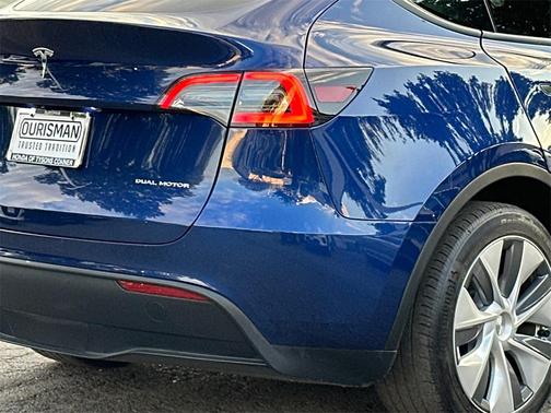 2023 Tesla Model Y Long Range Dual Motor All-Wheel Drive