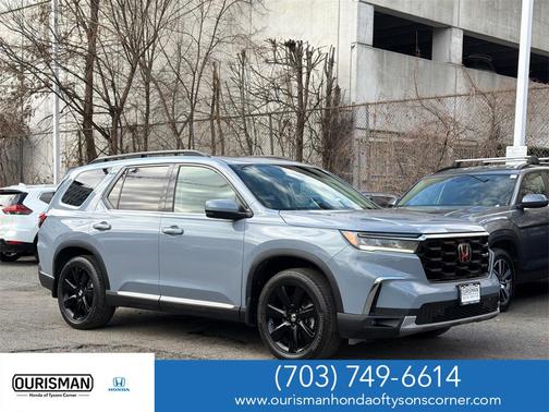 2024 Honda Pilot Touring 8-Passenger