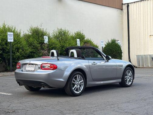 Liquid Silver Metallic 2013 Mazda MX-5 Miata Sport