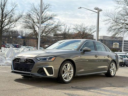 2024 Audi A4 45 S line Premium Plus