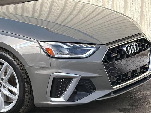 2024 Audi A4 45 S line Premium Plus