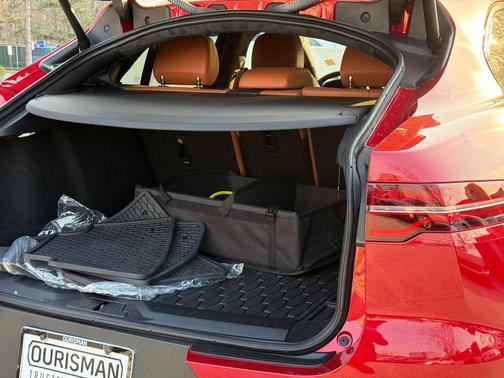 Firenze Red Metallic 2024 Jaguar I-PACE HSE