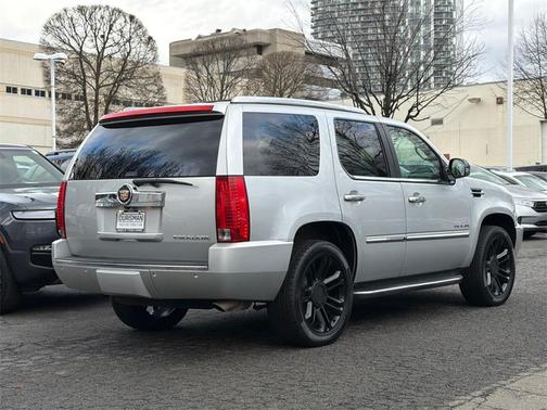 2013 Cadillac Escalade Luxury