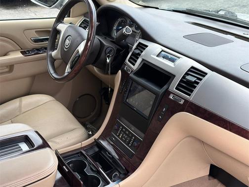 2013 Cadillac Escalade Luxury