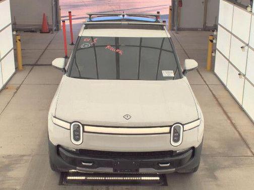 2022 Rivian R1T Adventure