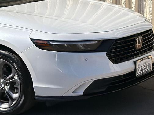 Platinum White Pearl 2023 Honda Accord Hybrid EX-L