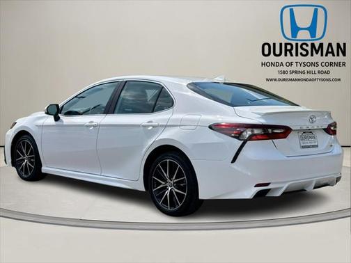 2021 Toyota Camry SE