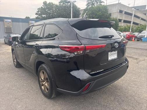 2023 Toyota Highlander Hybrid XLE