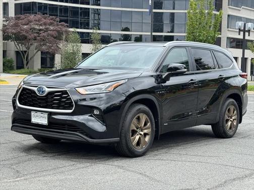 2023 Toyota Highlander Hybrid XLE