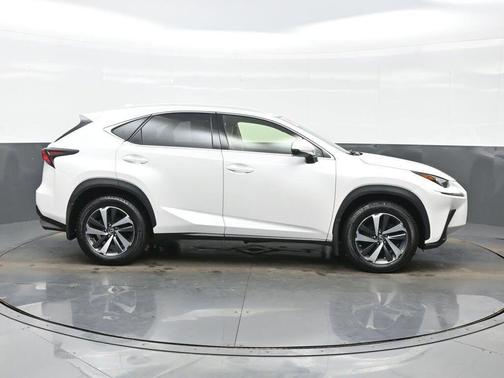 Eminent White Pearl 2018 Lexus NX 300 Base
