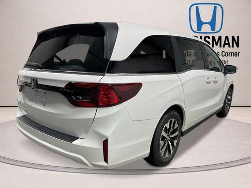 Platinum White 2026 Honda Odyssey EX-L