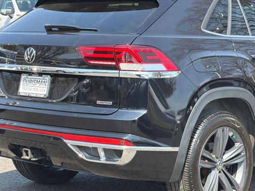 2020 Volkswagen Atlas Cross Sport 3.6L V6 SE w/Technology R-Line