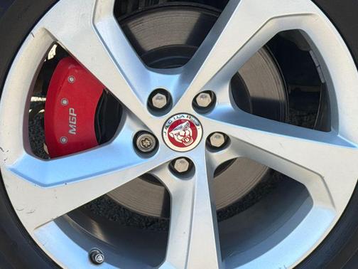 2018 Jaguar F-PACE 25t Premium