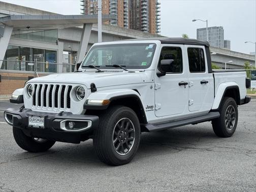 2022 Jeep Gladiator Overland