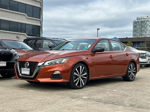 2021 Nissan Altima SR FWD