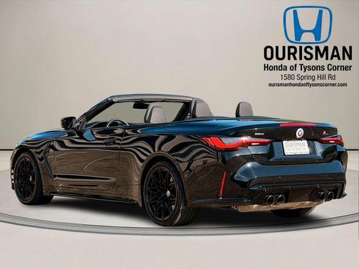 Black Sapphire Metallic 2023 BMW M4 Competition xDrive