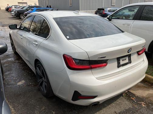 2021 BMW 330 xDrive