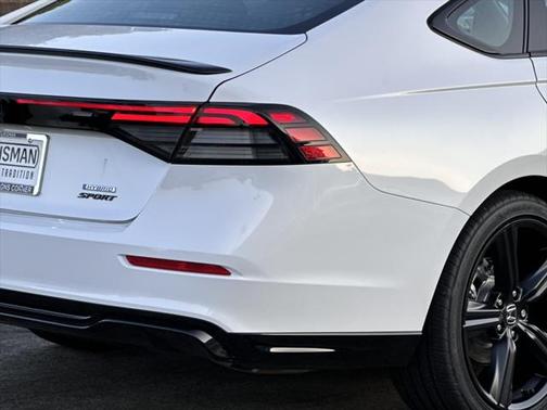 2025 Honda Accord Hybrid Base