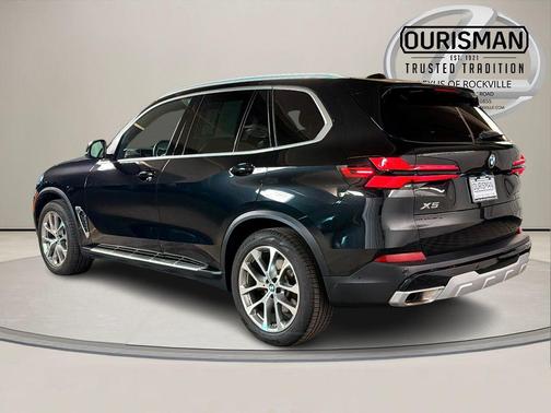 Black Sapphire Metallic 2026 BMW X5 xDrive40i