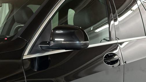 Black Sapphire Metallic 2026 BMW X5 xDrive40i