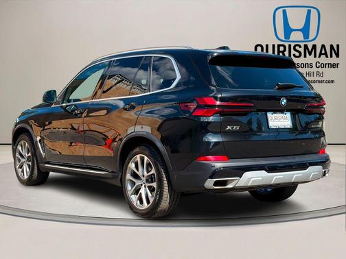 Black Sapphire Metallic 2026 BMW X5 xDrive40i