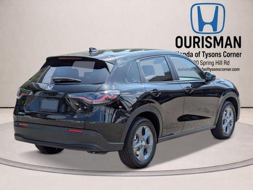 Crystal Black Pearl 2026 Honda HR-V LX