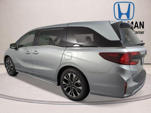 Silver Metallic 2026 Honda Odyssey Elite