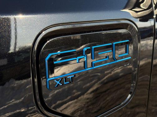 2025 Ford F-150 Lightning XLT