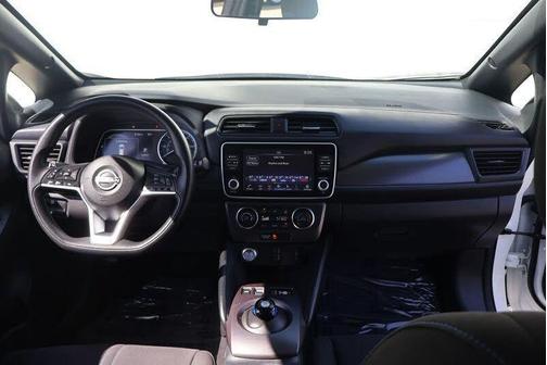 Glacier White 2023 Nissan Leaf S 40 kWh