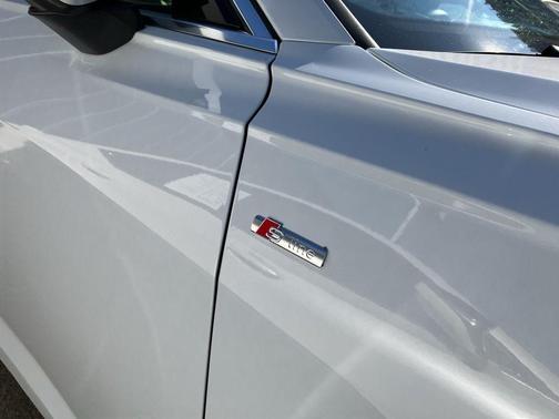 Glacier White Metallic 2024 Audi A6 55 Premium Plus