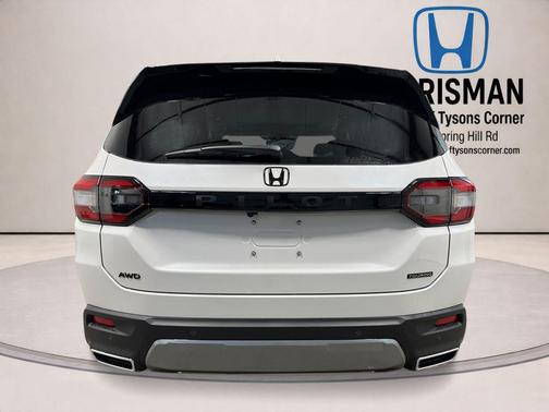 2026 Honda Pilot Touring 8-Passenger