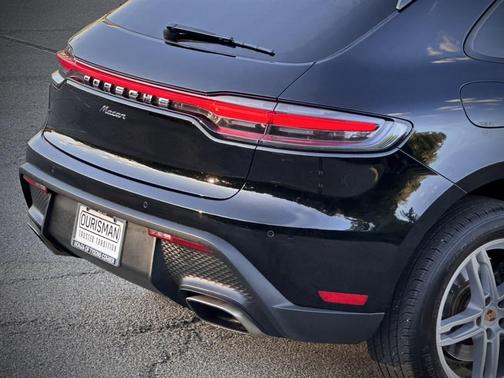 2022 Porsche Macan Base
