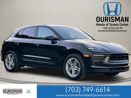 2022 Porsche Macan Base