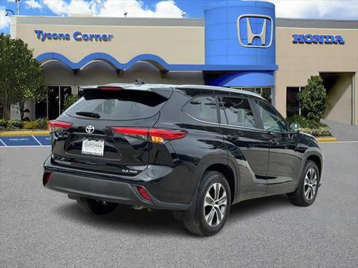 2023 Toyota Highlander XLE