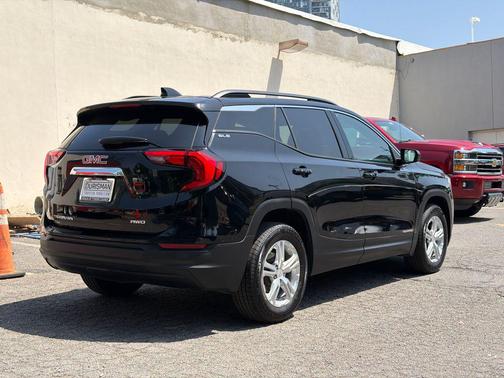 Ebony Twilight Metallic 2018 GMC Terrain SLE