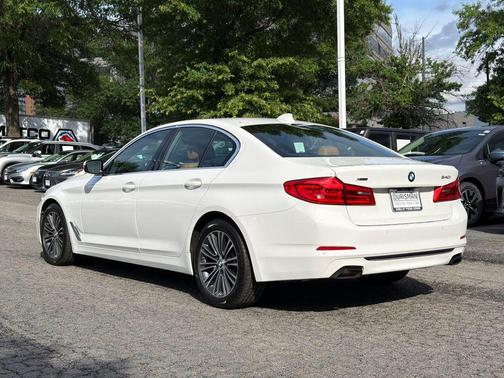 Alpine White 2019 BMW 540 xDrive