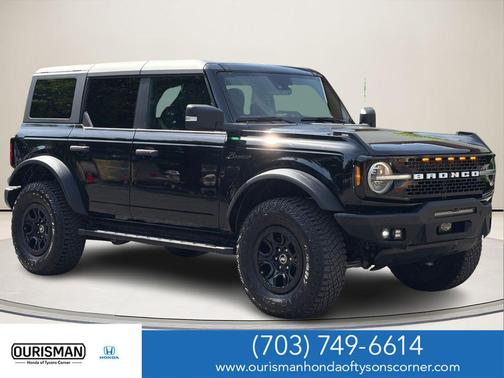 SHADOW BLACK 2023 Ford Bronco Wildtrak