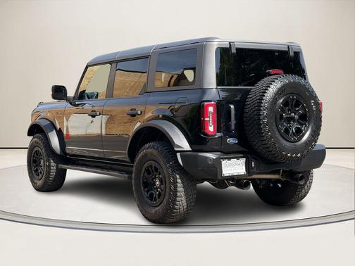 SHADOW BLACK 2023 Ford Bronco Wildtrak