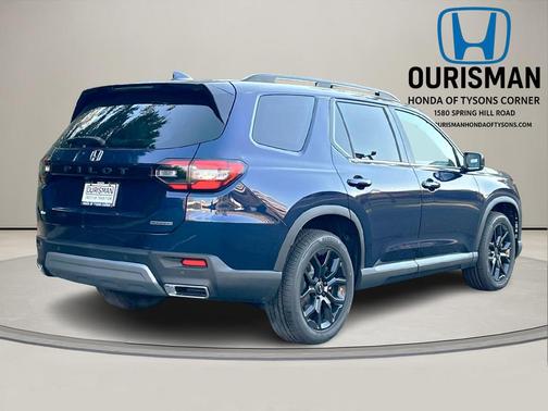 2025 Honda Pilot Touring 8-Passenger