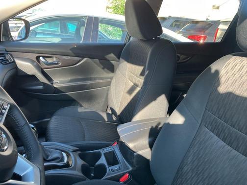 Gun Metallic 2019 Nissan Rogue S