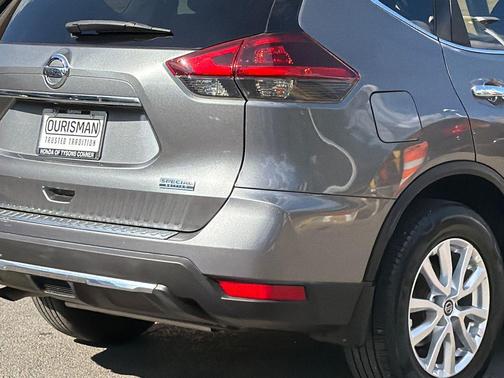 Gun Metallic 2019 Nissan Rogue S