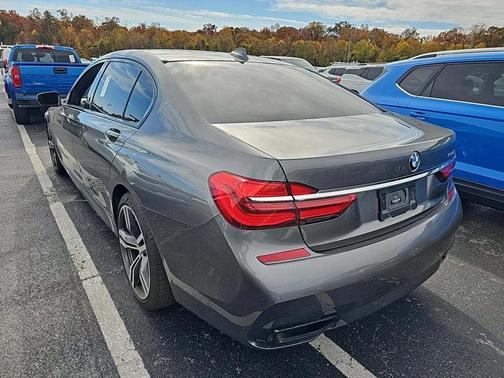 2019 BMW 750 I