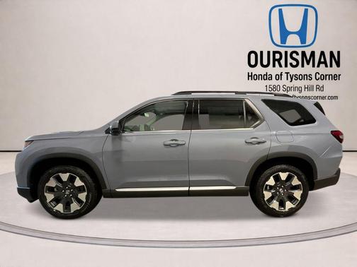 Sonic Gray Pearl 2026 Honda Pilot Touring 8-Passenger