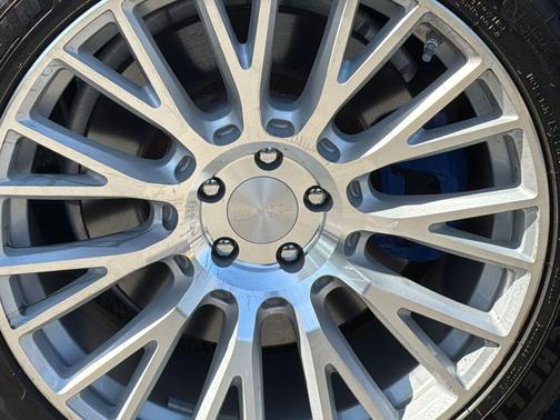 Glacier Silver Metallic 2018 BMW ALPINA B7 xDrive