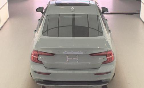 2024 Volvo S60 B5 Ultimate Dark Theme