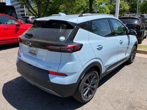 Ice Blue Metallic 2022 Chevrolet Bolt EUV FWD Premier