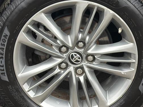 2017 Toyota Camry LE